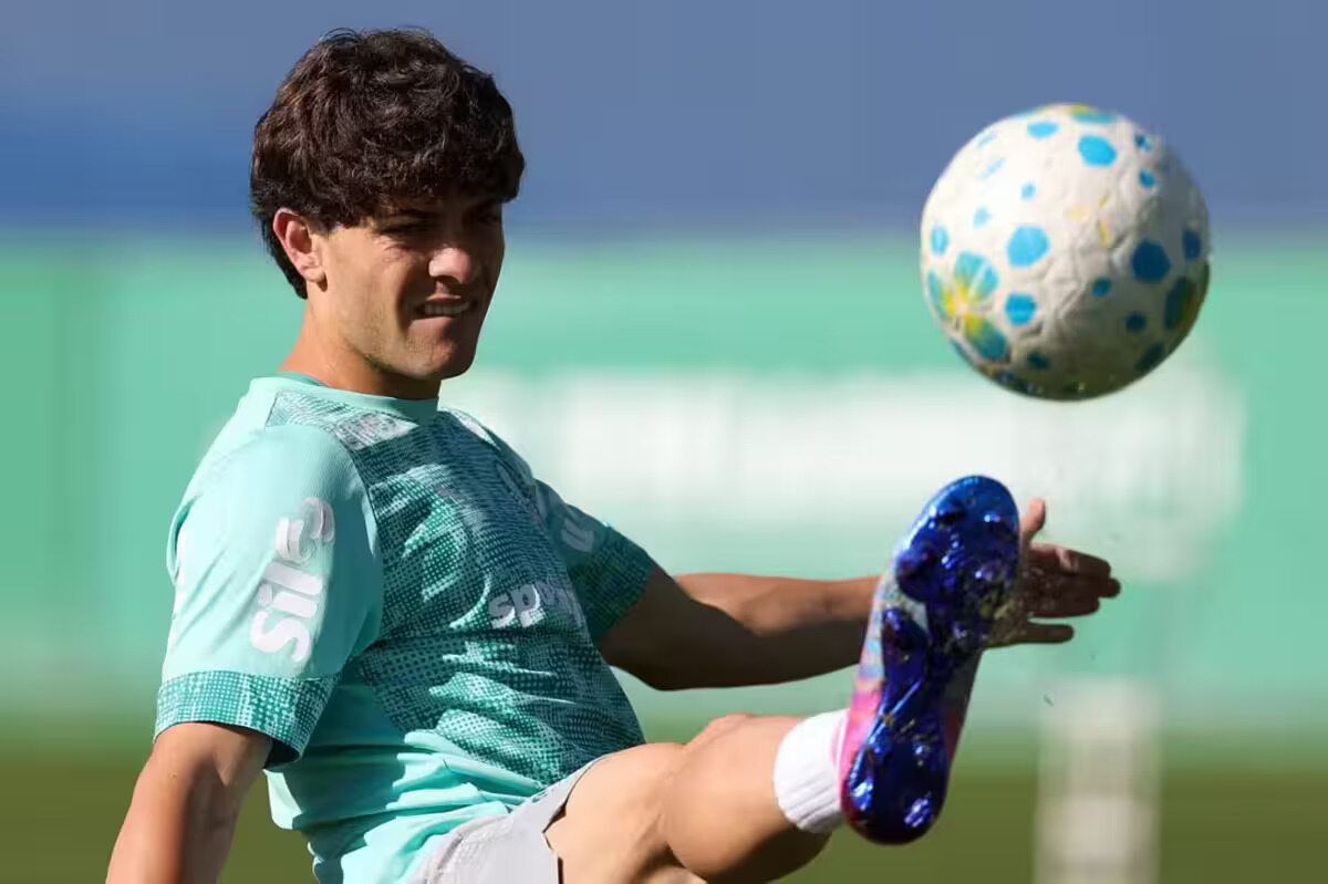 Giay é alvo da Europa após grande destaque no Palmeiras Giay é alvo da Europa após grande destaque no Palmeiras