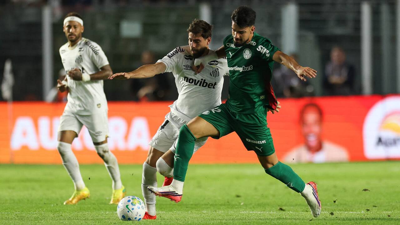 Palmeiras empata com o Santos e avança à semifinal da Copa do Brasil Palmeiras empata com o Santos e avança à semifinal da Copa do Brasil