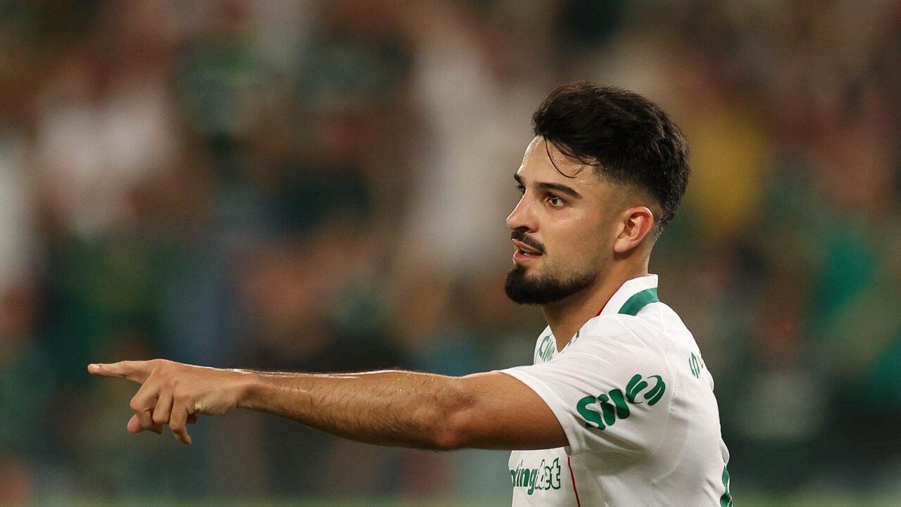 Palmeiras renova com Flaco López após recusar proposta Palmeiras renova com Flaco López após recusar proposta