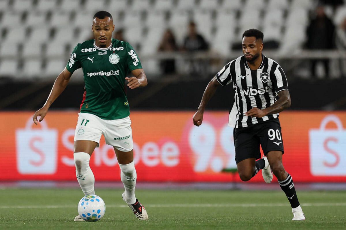 Palmeiras tem duas baixas por suspensão para o Choque-Rei Palmeiras tem duas baixas por suspensão para o Choque-Rei