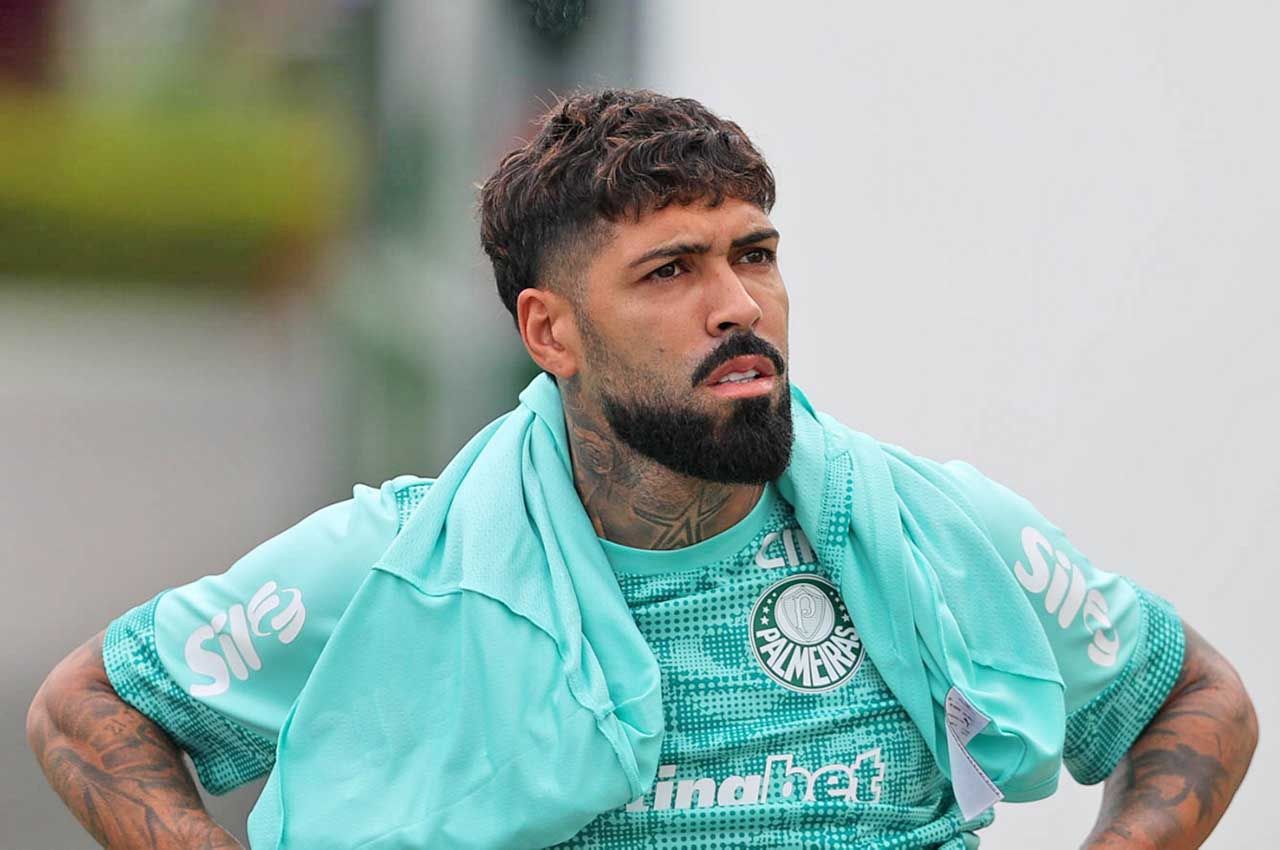 Barboza treina e pode reforçar o Palmeiras contra o Inter
