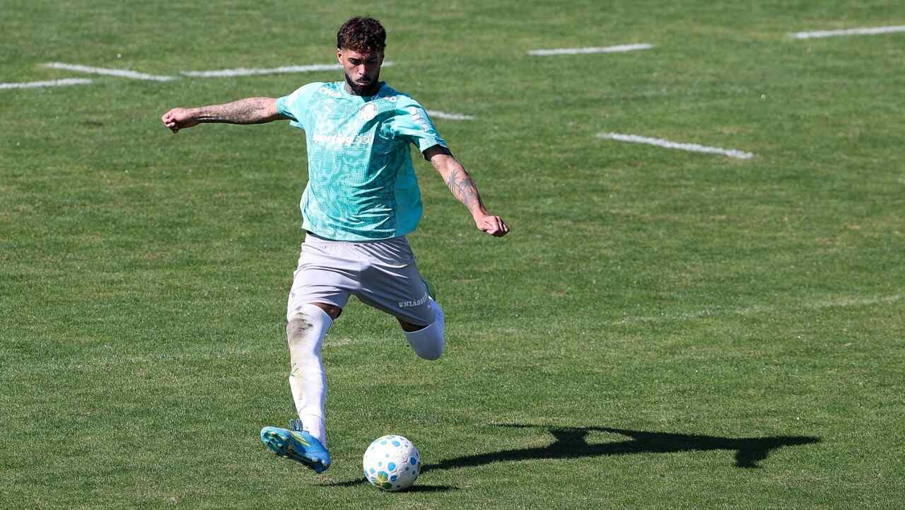 Palmeiras empata jogo-treino com gol de Barboza