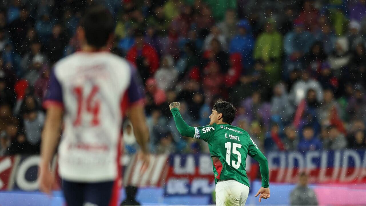 Palmeiras se aproxima de renovar com Gustavo Gómez