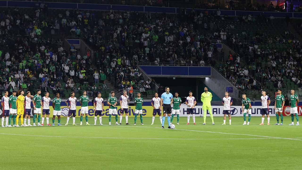 Derrota complica planos do Palmeiras na Libertadores e coloca liderança em risco