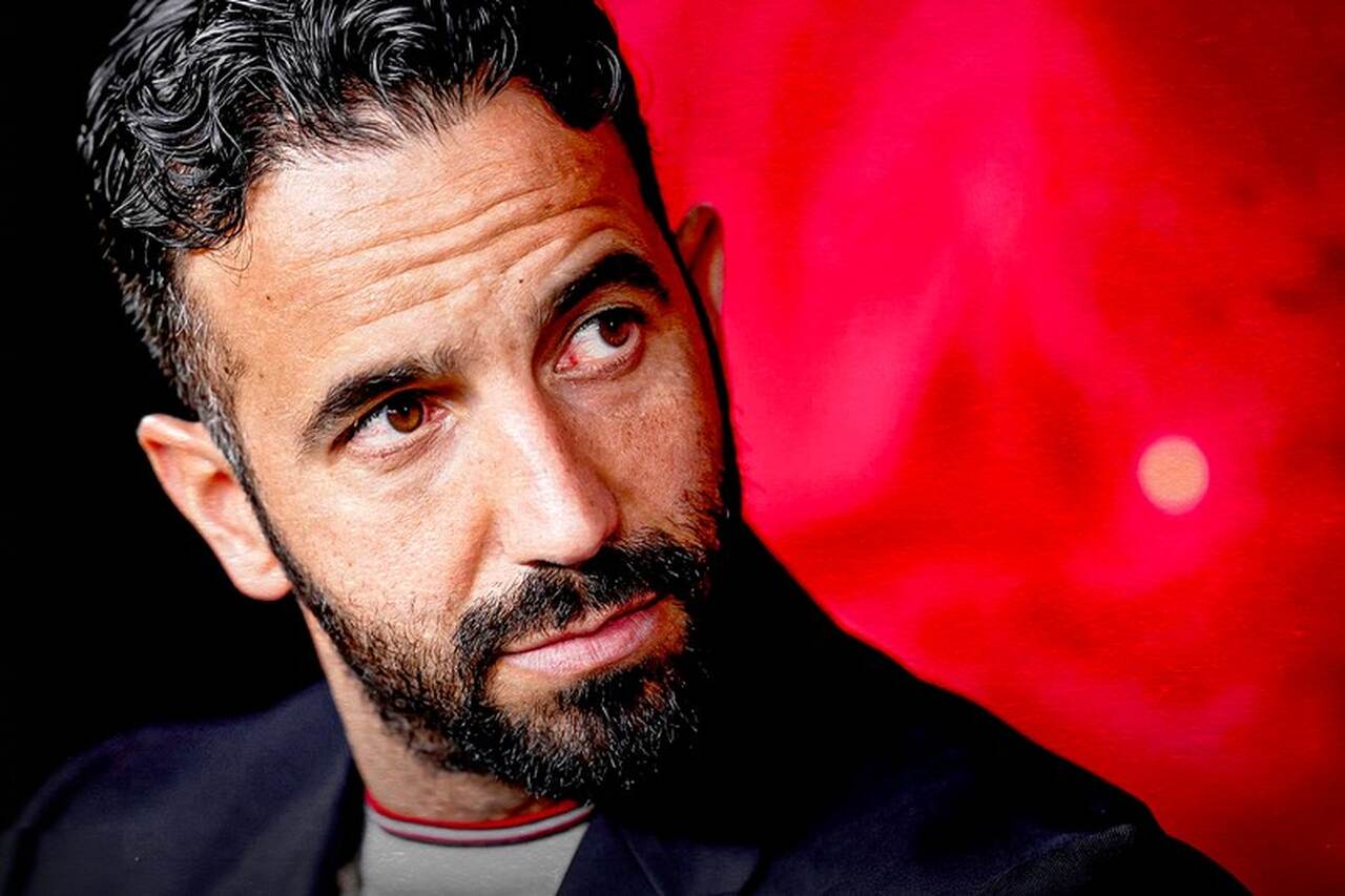 Milan anuncia Ruben Amorim como novo treinador Milan anuncia Ruben Amorim como novo treinador