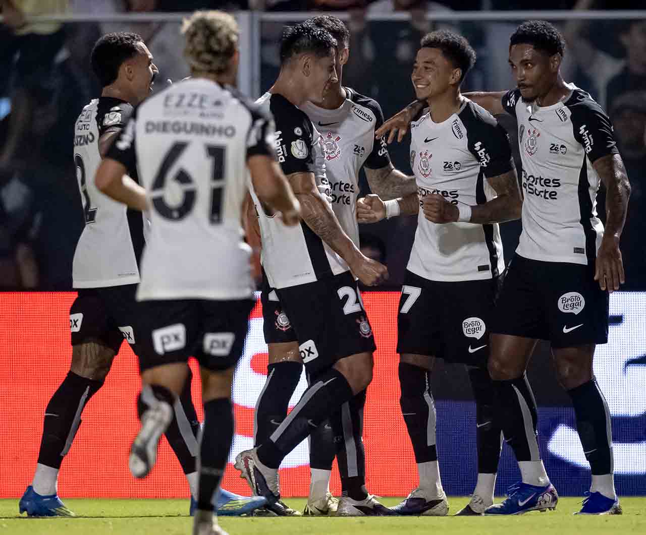 Histórico em Itaquera motiva virada do Corinthians Histórico em Itaquera motiva virada do Corinthians