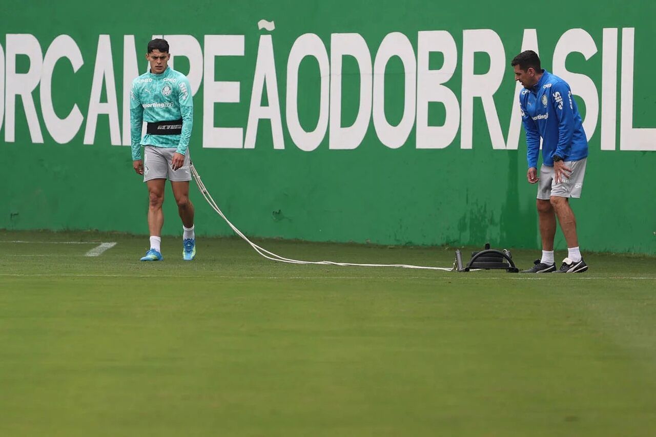 Ramón Sosa, do Palmeiras, inicia transição e faz atividades com bola