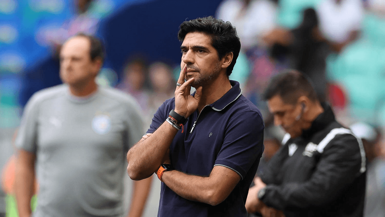 Renovação de Abel com o Palmeiras prevê bônus milionário por títulos em 2026
