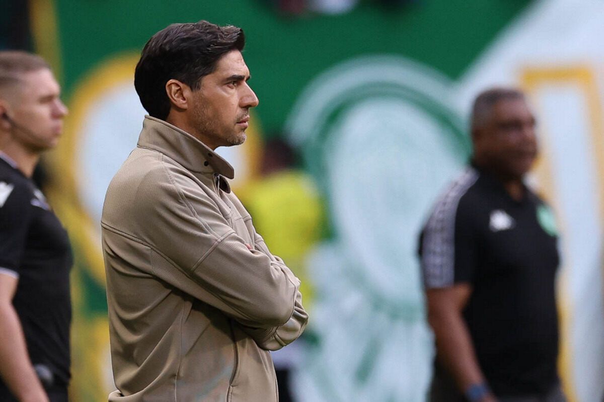 Abel vê sorte ao lado do Palmeiras e critica: "Jogo não deveria ter existido"