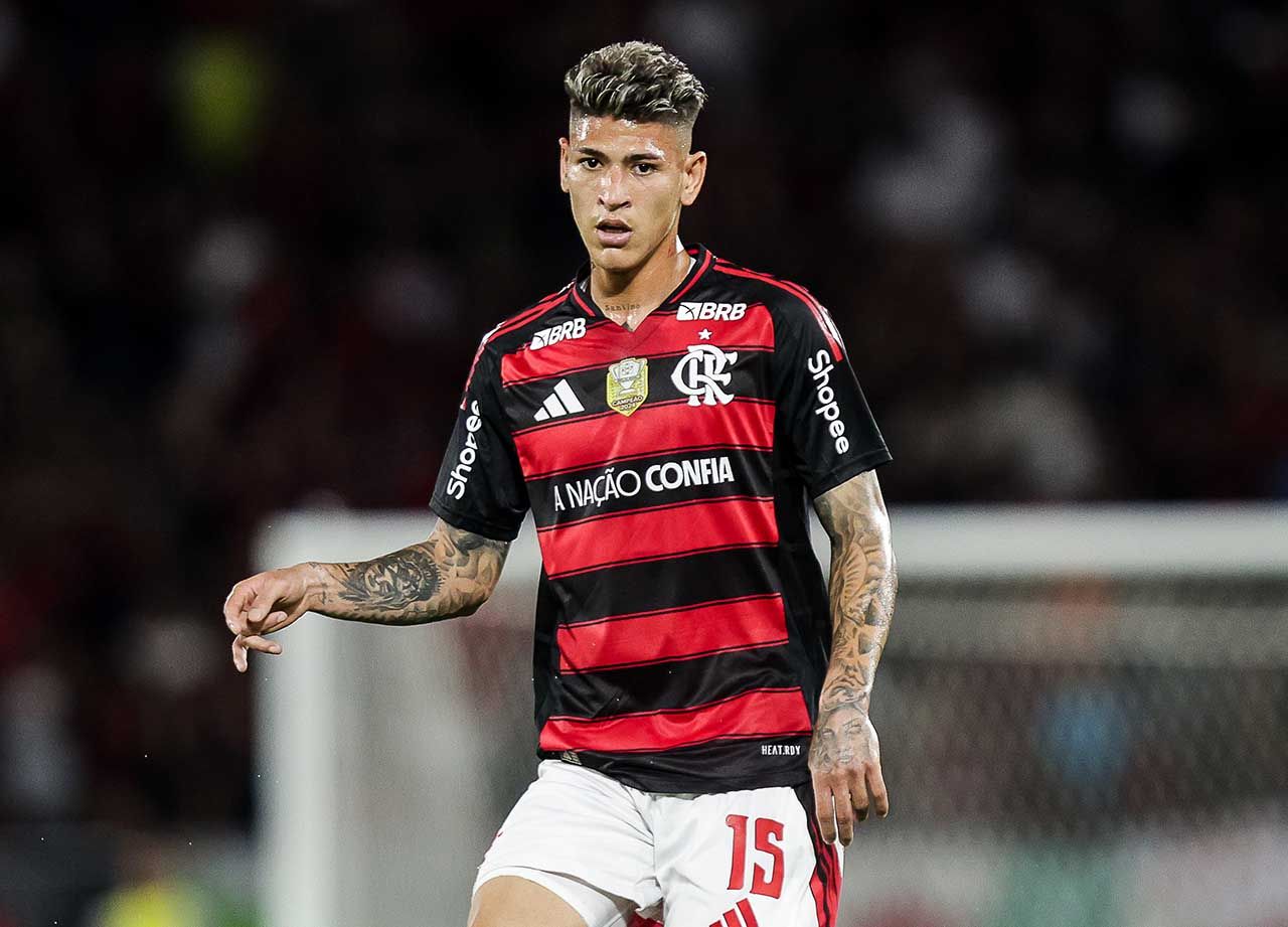 Carrascal pede desculpas por expulsão contra o Palmeiras Carrascal pede desculpas por expulsão contra o Palmeiras