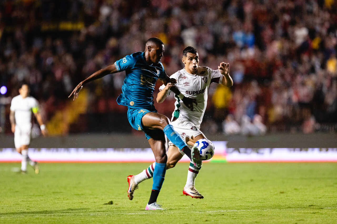 Sport marca no último minuto e arranca empate contra o Fluminense