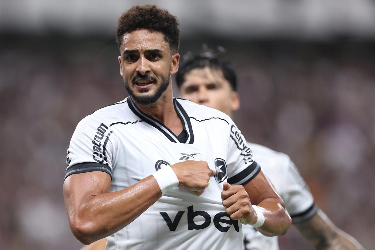 Botafogo passa pelo Ceará e se consolida na quinta posição