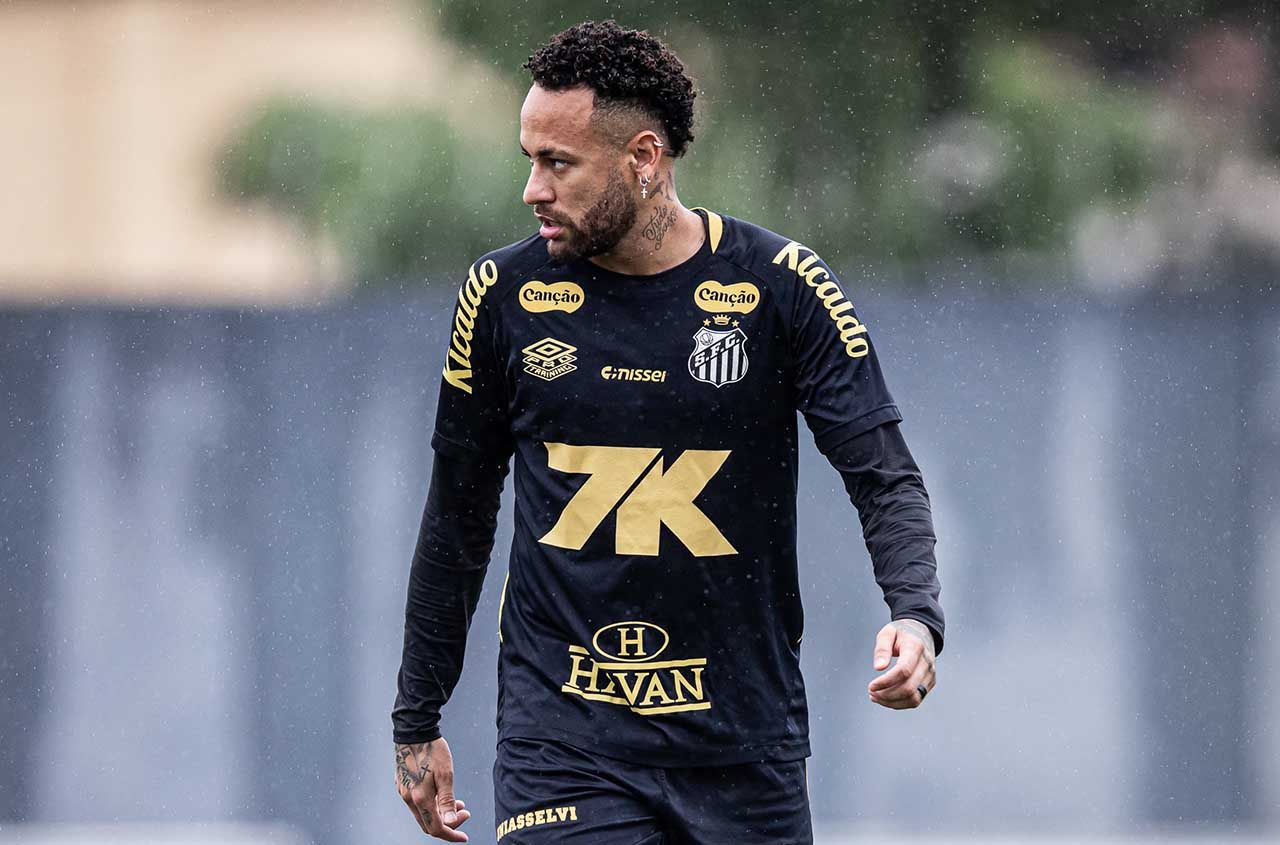 Neymar deve voltar ao time titular do Santos contra o Flamengo