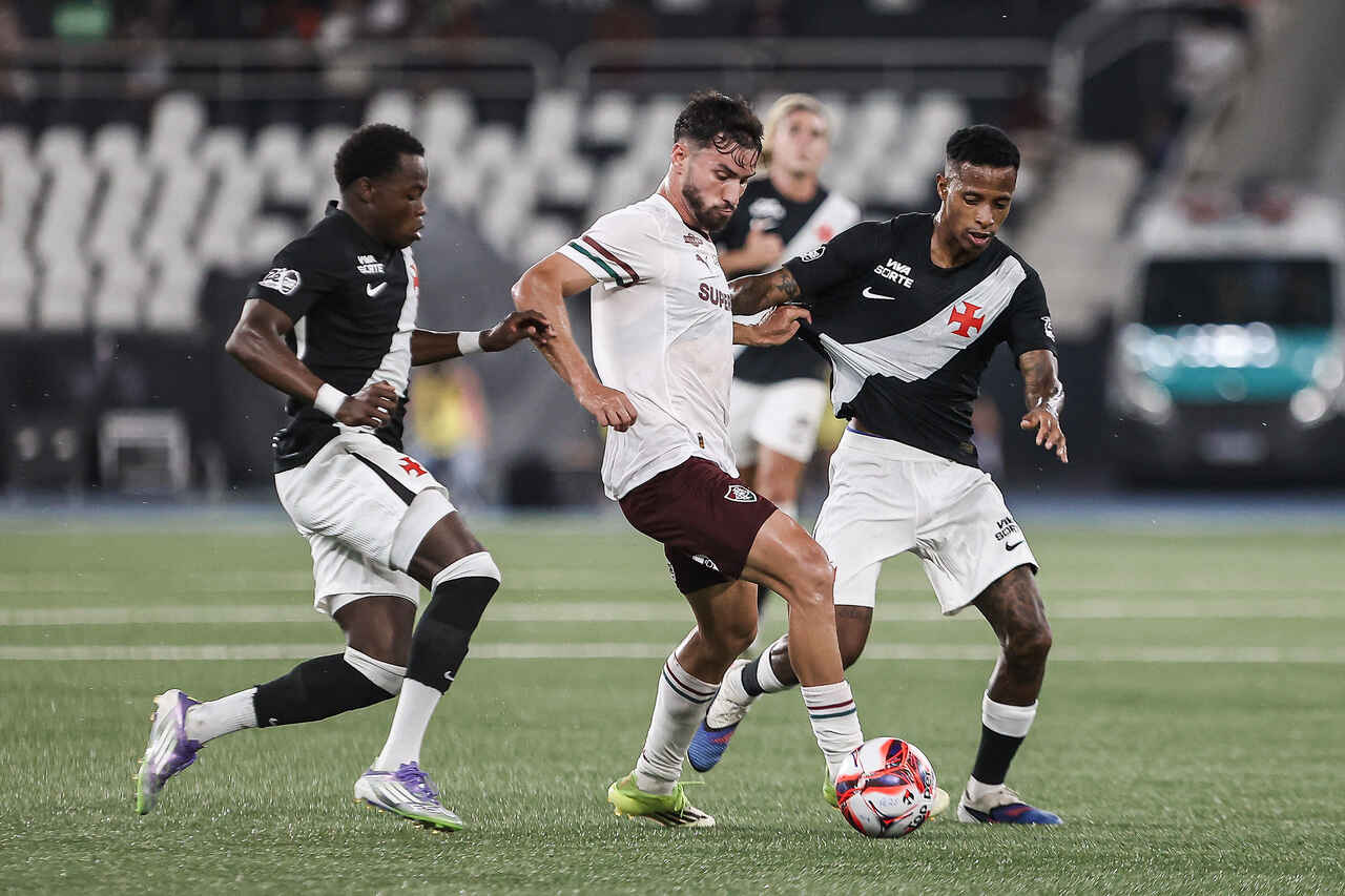 Martinelli lamenta desatenção, mas enaltece defesa do Fluminense