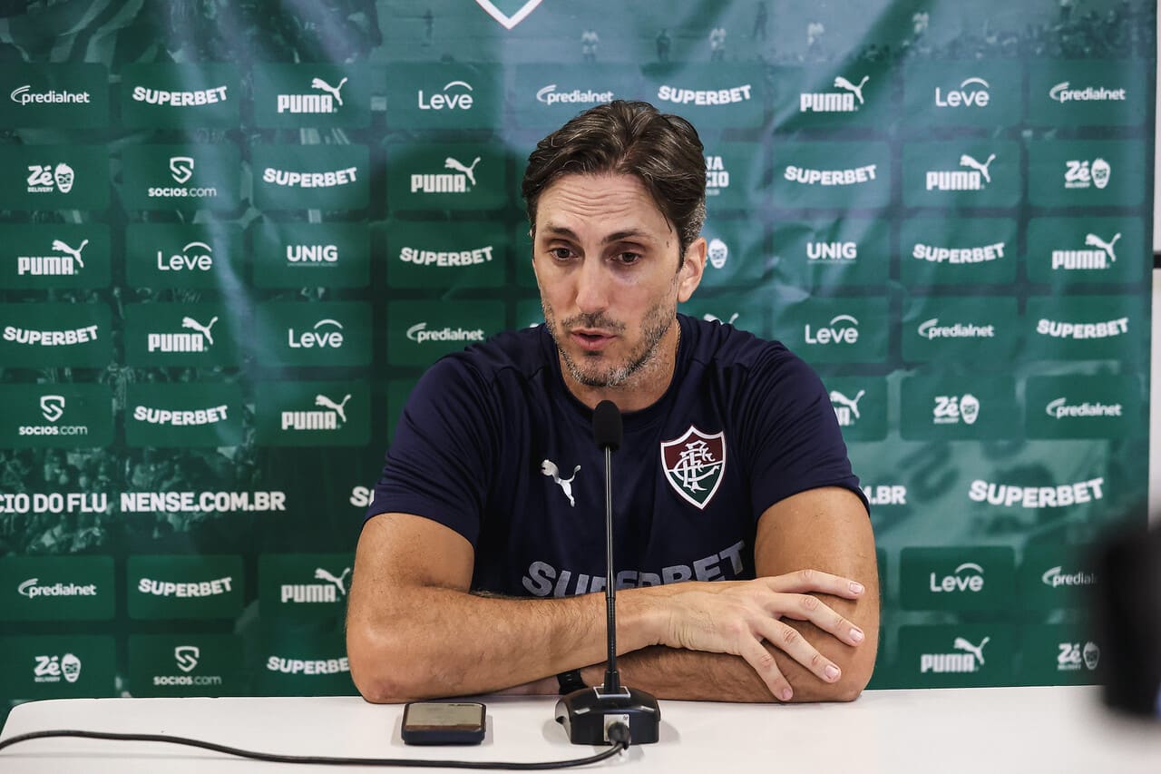 Fluminense vai à CBF contra arbitragem após empate