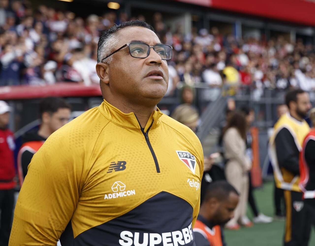 Roger Machado detalha drama médico e defende estratégia do São Paulo