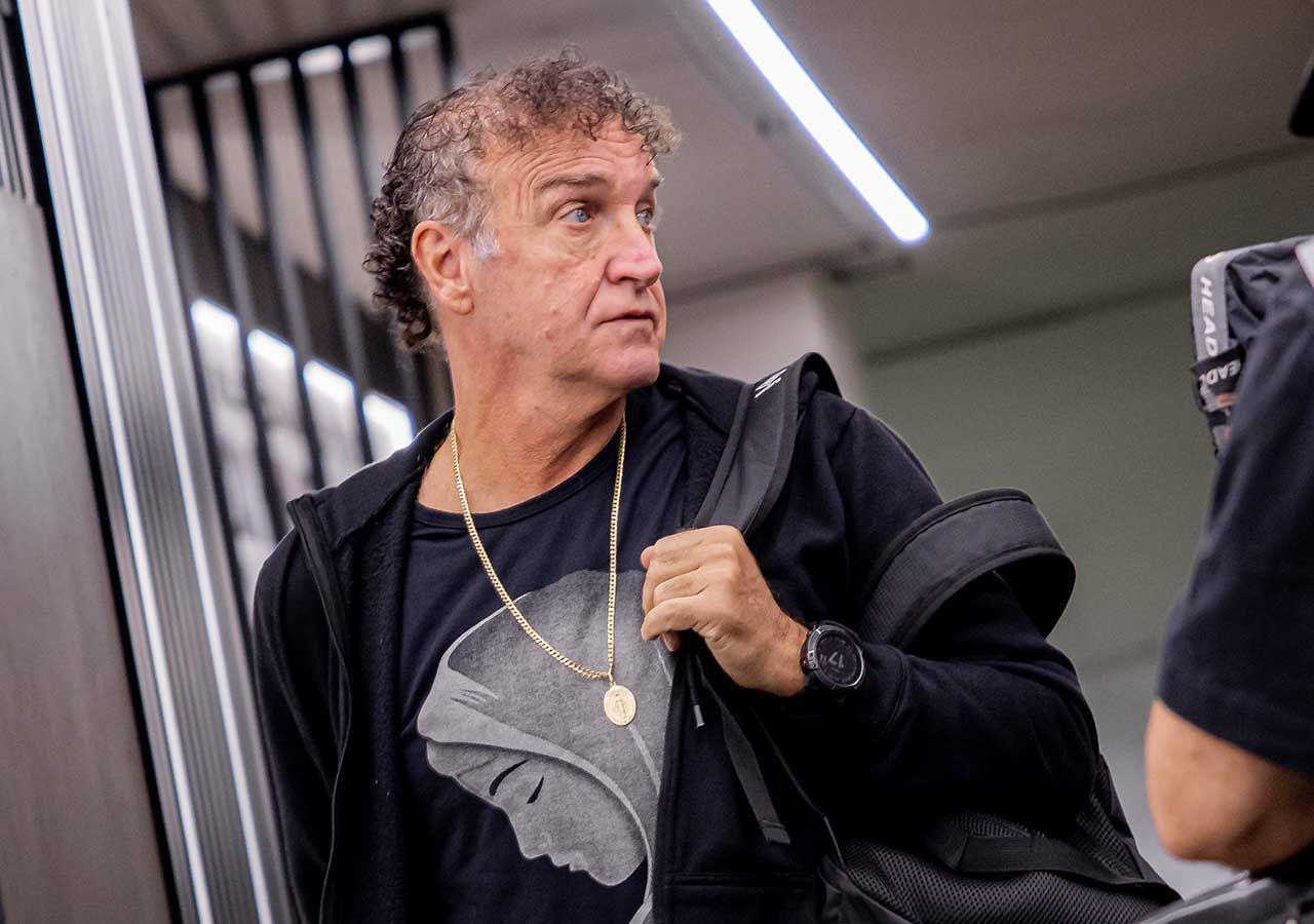 Cuca desmente boatos no Santos: "Nunca tive problema com o Brazão" Cuca desmente boatos no Santos: "Nunca tive problema com o Brazão"