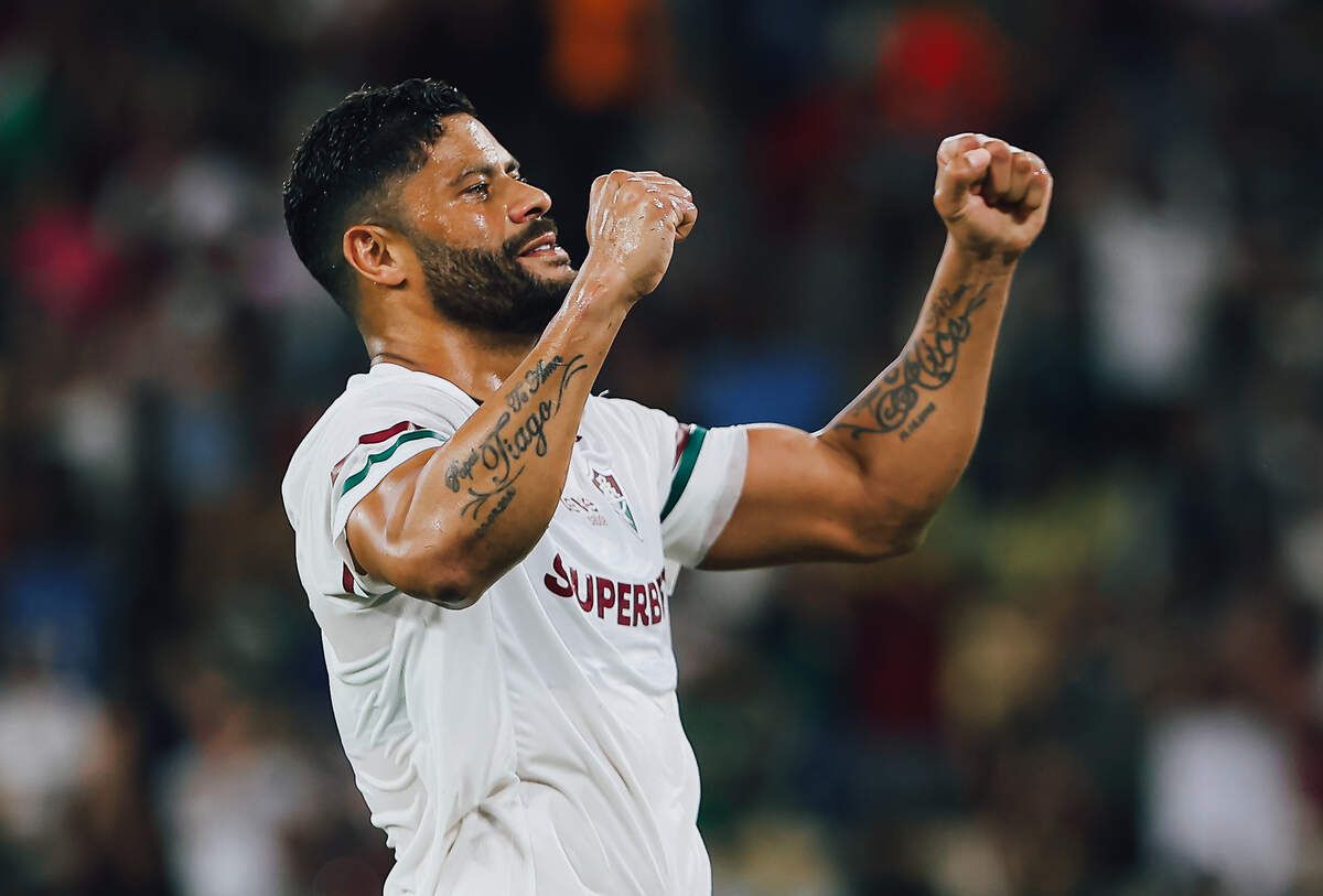 Após gol pelo Flu, Bahia vira segunda maior vítima de Hulk Após gol pelo Flu, Bahia vira segunda maior vítima de Hulk