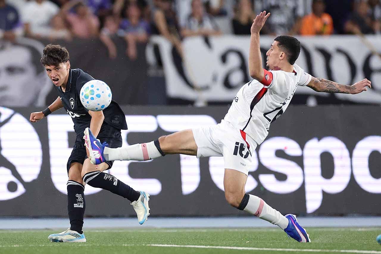 Botafogo e Vitória empatam sem gols no Nilton Santos Botafogo e Vitória empatam sem gols no Nilton Santos