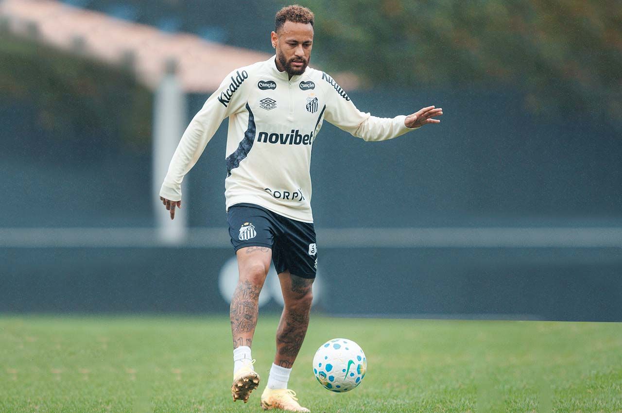 Neymar deve reforçar o Santos contra a Chapecoense Neymar deve reforçar o Santos contra a Chapecoense