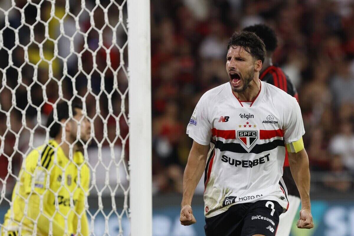 Calleri desencanta em meio ao impasse pela renovação 