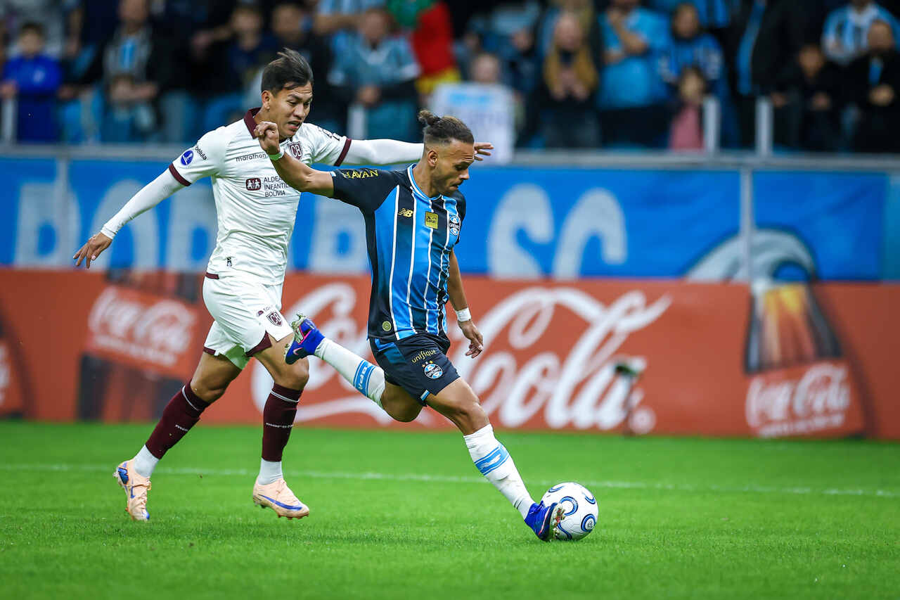 Grêmio é eliminado da Sul-Americana em casa pelo Bolívar
