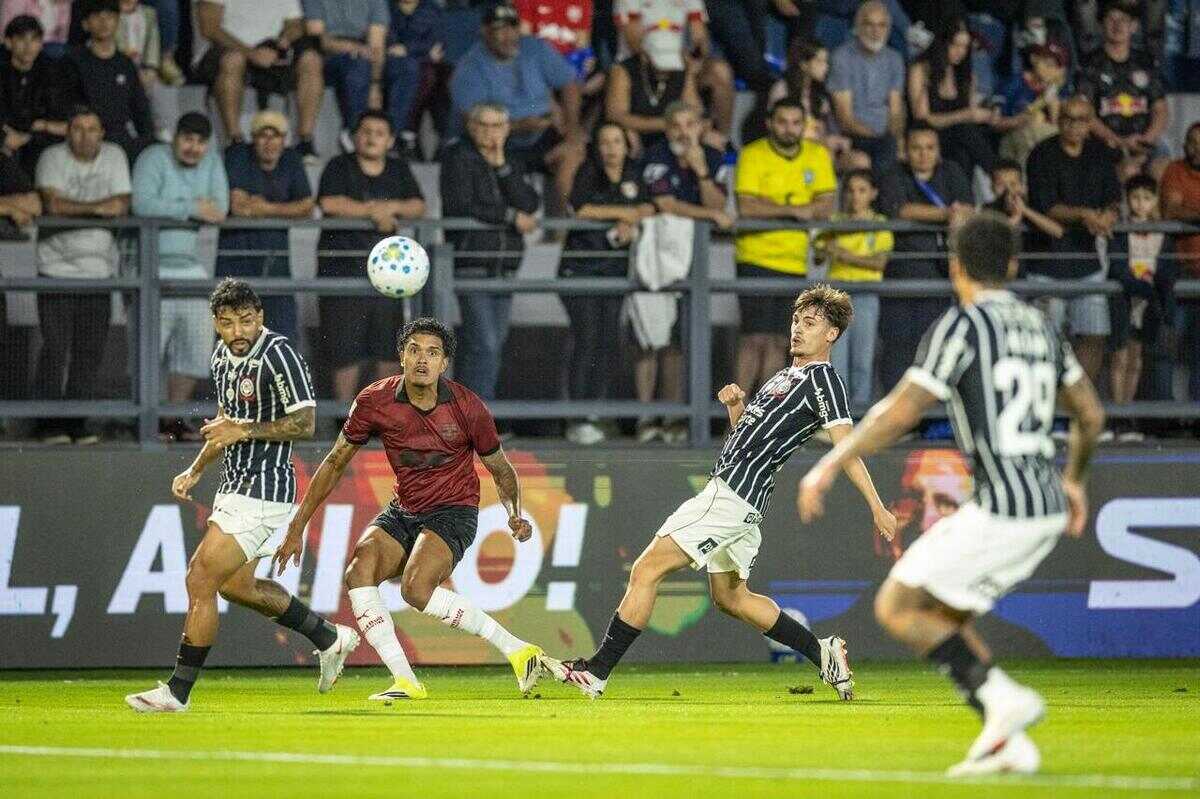 Corinthians vence o Bragantino fora de casa no Brasileirão Corinthians vence o Bragantino fora de casa no Brasileirão