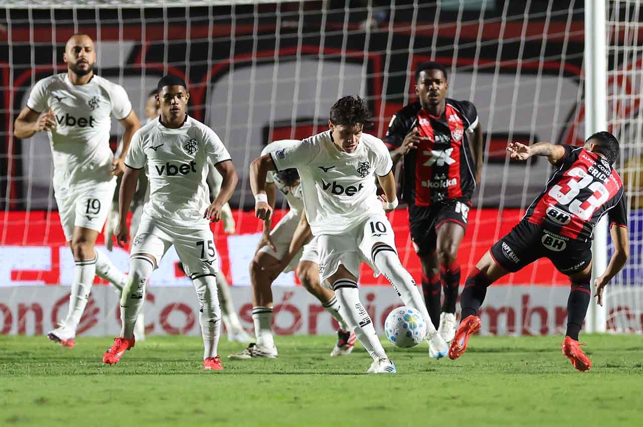 Sem poder de reação, Botafogo é derrotado pelo Vitória