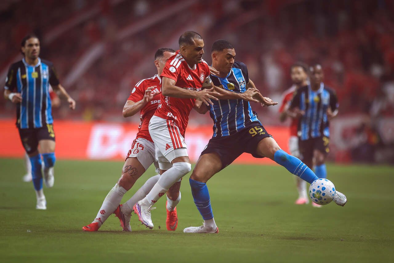 Inter e Grêmio ficam no empate na ida da Copa do Brasil