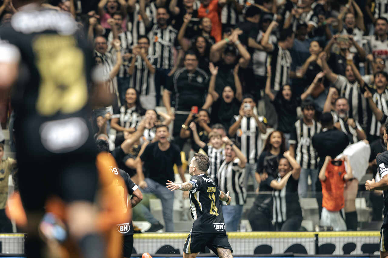 Atlético vence City Toque e está com um pé na final da Sula