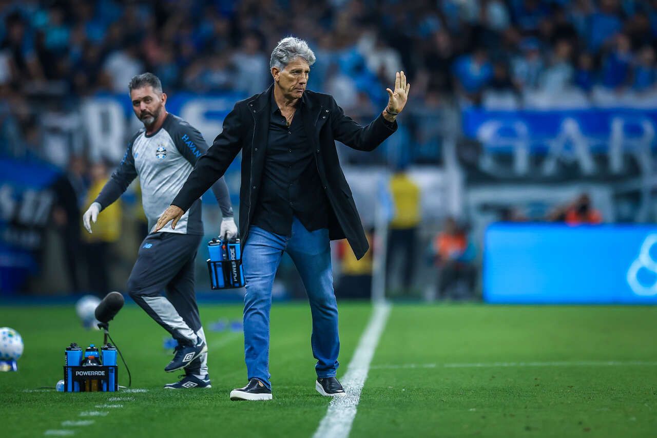 Renato Gaúcho alerta o Grêmio: "Não conquistamos nada" Renato Gaúcho alerta o Grêmio: "Não conquistamos nada"