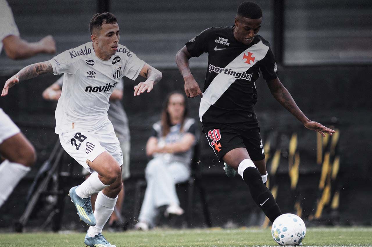 Santos vence o Vasco em São Januário Santos vence o Vasco em São Januário