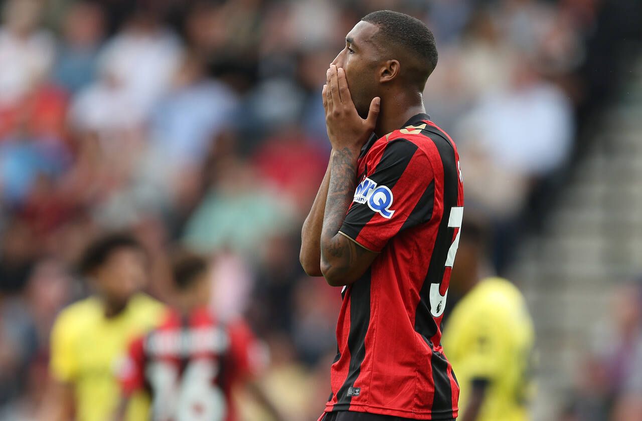 Com Rayan e Igor Thiago, Bournemouth fica no empate