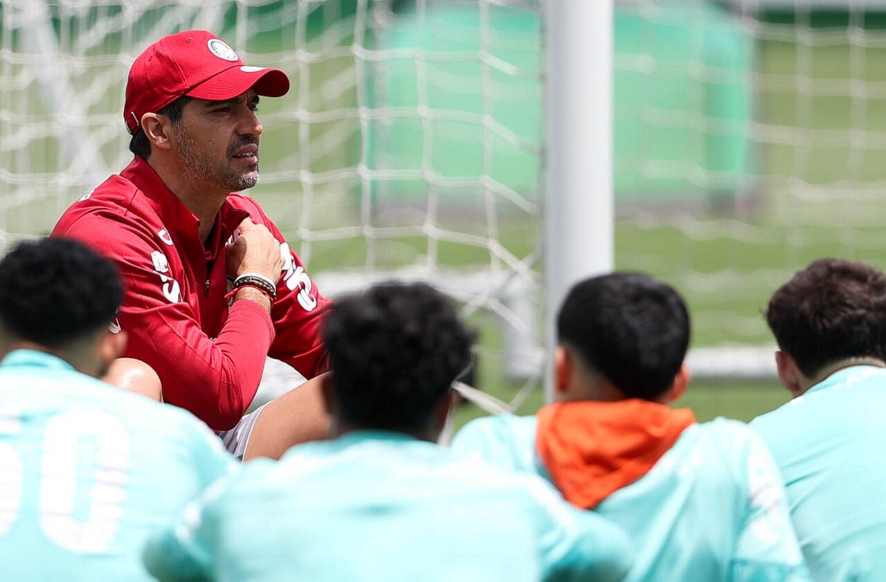 Palmeiras pode ter mudanças na escalação contra o Athletico Palmeiras pode ter mudanças na escalação contra o Athletico