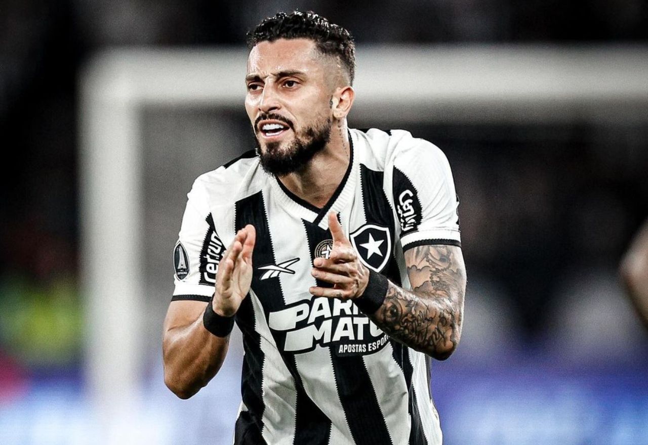 Alex Telles é convocado para substituir Arana na seleção brasileira. Foto: Instagram/@alextelles13