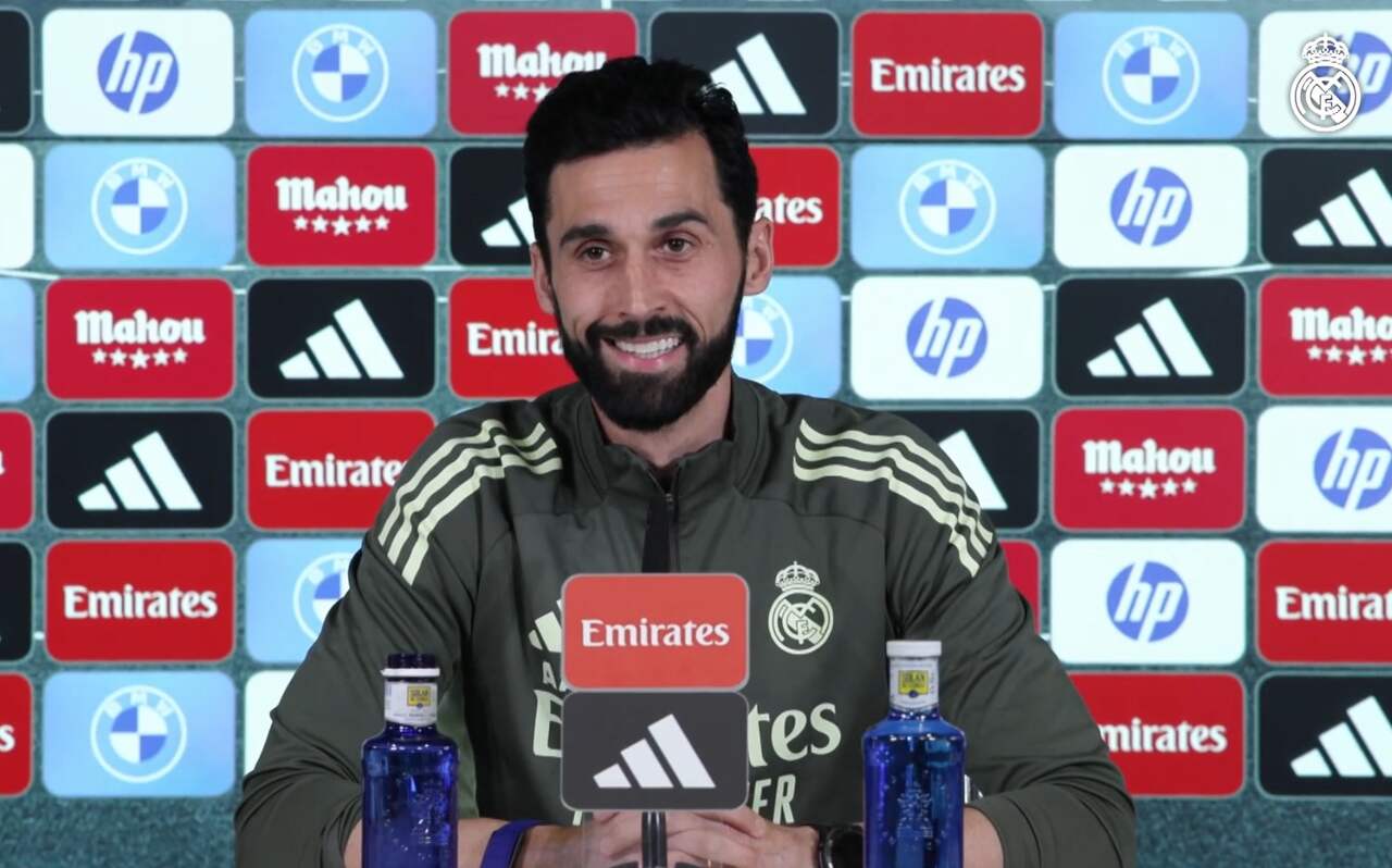"Vini Jr está com vontade de jogar", garante técnico do Real Madrid