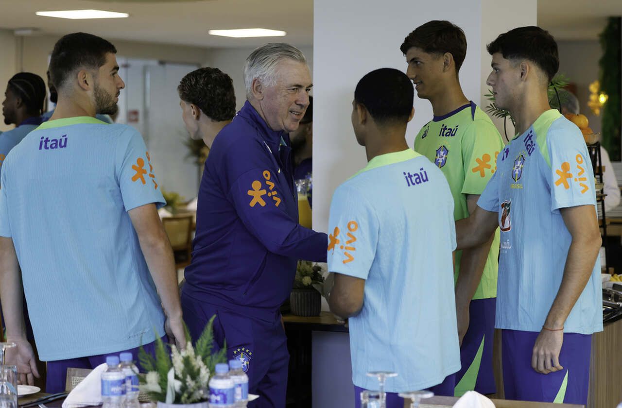 Ancelotti-Apresentacao-Selecao-Brasileira-2.jpg