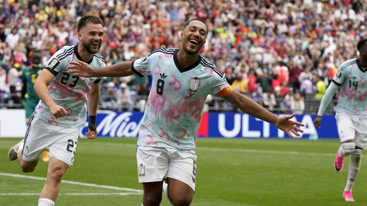 Bélgica elimina Senegal da Copa após virada histórica Bélgica elimina Senegal da Copa após virada histórica