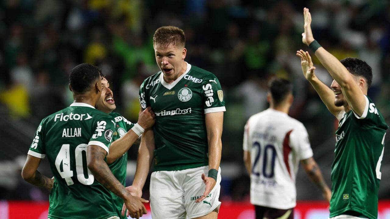 Palmeiras defende invencibilidade como mandante em clássicos no Brasileiro