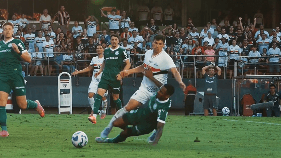 CBF divulga áudios do VAR de São Paulo x Palmeiras: "Escorregão acidental"