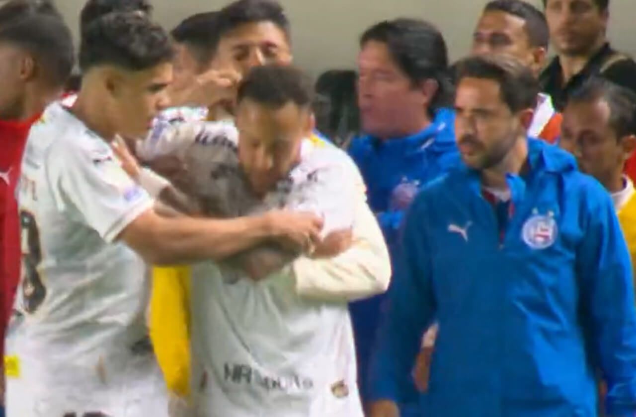 Neymar desfalca Santos em mais um clássico Neymar desfalca Santos em mais um clássico
