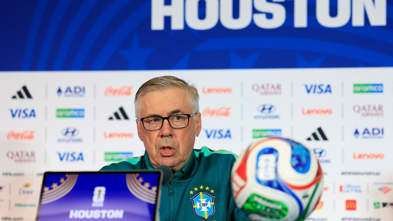 Ancelotti vê evolução e admite Neymar e Vini juntos Ancelotti vê evolução e admite Neymar e Vini juntos