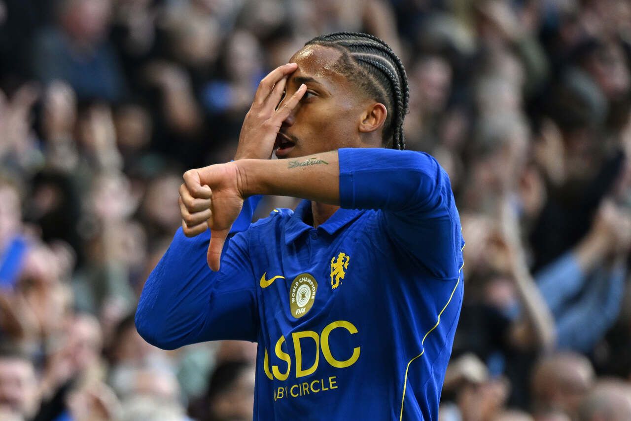 Com dois de João Pedro, Chelsea goleia Bournemouth, de Rayan Com dois de João Pedro, Chelsea goleia Bournemouth, de Rayan