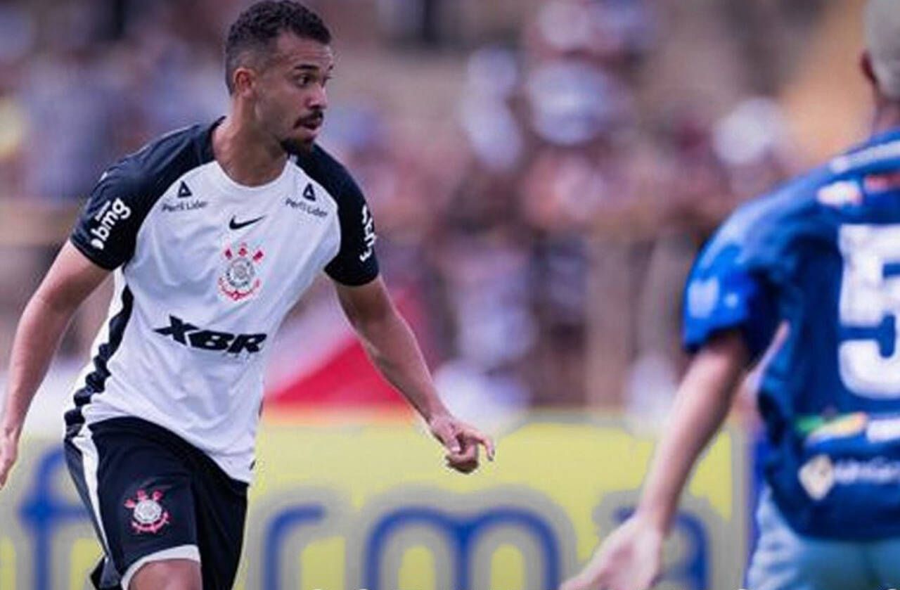 Favela faz gol salvador, e Corinthians estreia com vitória suada na Copinha