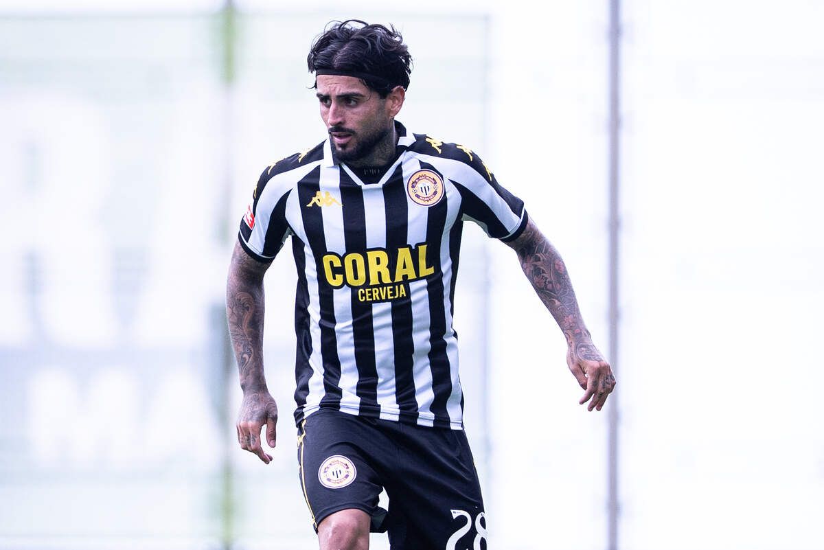 Ex-São Paulo, Liziero enfrenta clube de Müller Ex-São Paulo, Liziero enfrenta clube de Müller