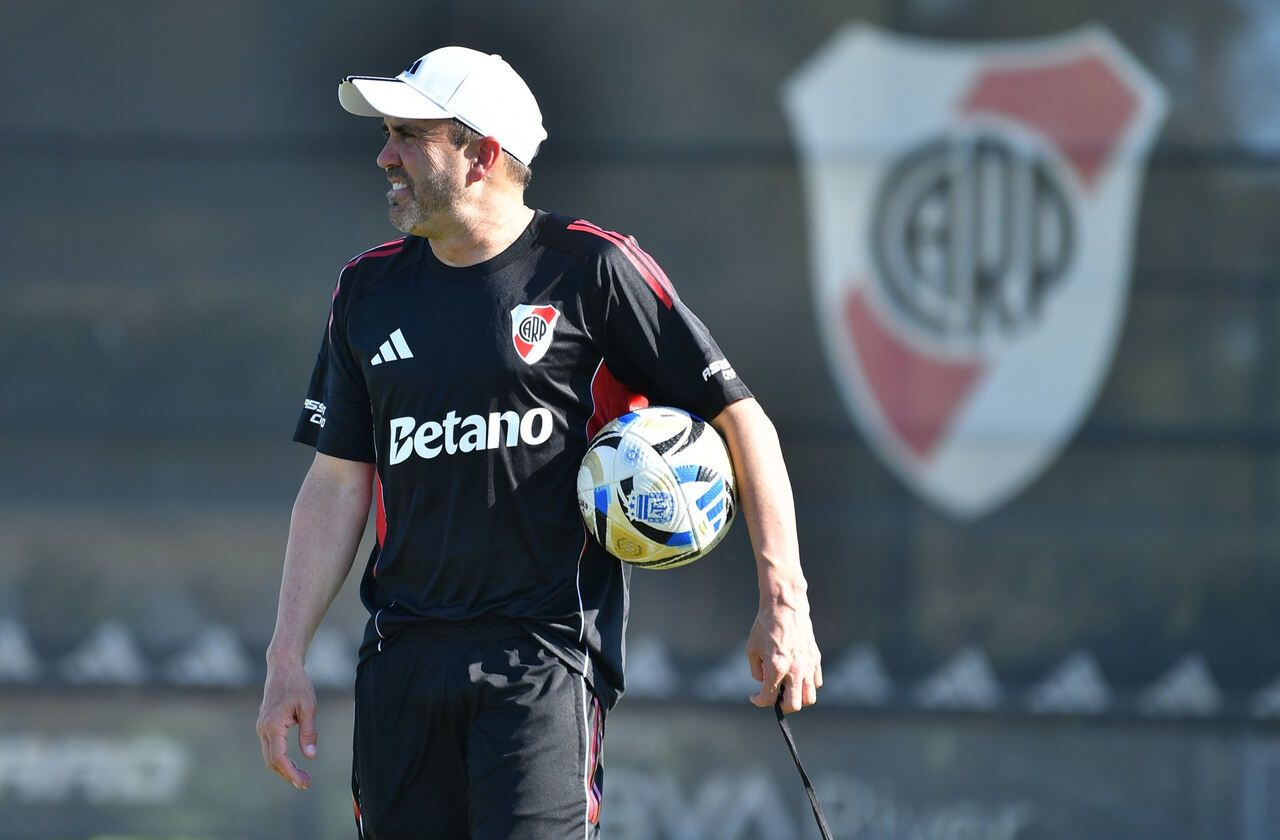 Coudet é demitido do River após eliminação na Sul-Americana