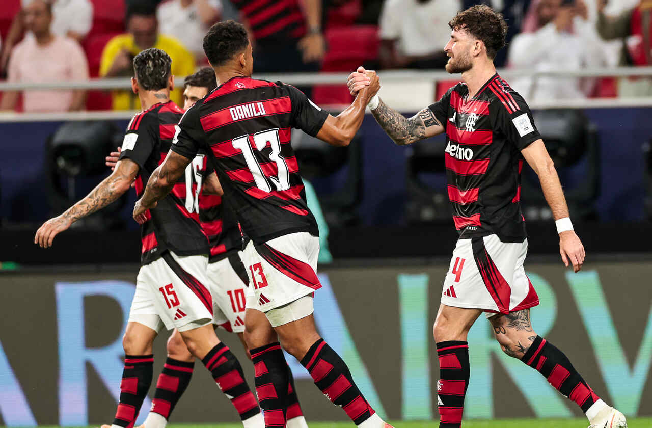 Flamengo bate o Pyramids e enfrenta PSG na final da Copa Intercontinental