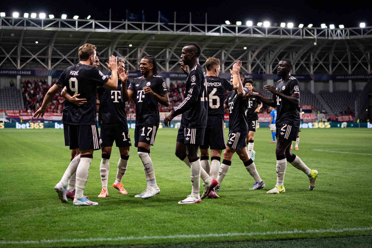 Bayern atropela Pafos e mantém 100% na Champions