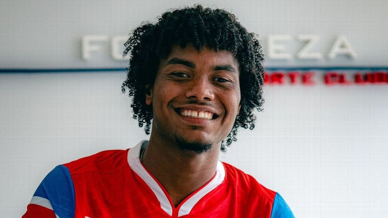 Fortaleza anuncia pacote de reforços com atacante do Vasco e lateral do Fluminense