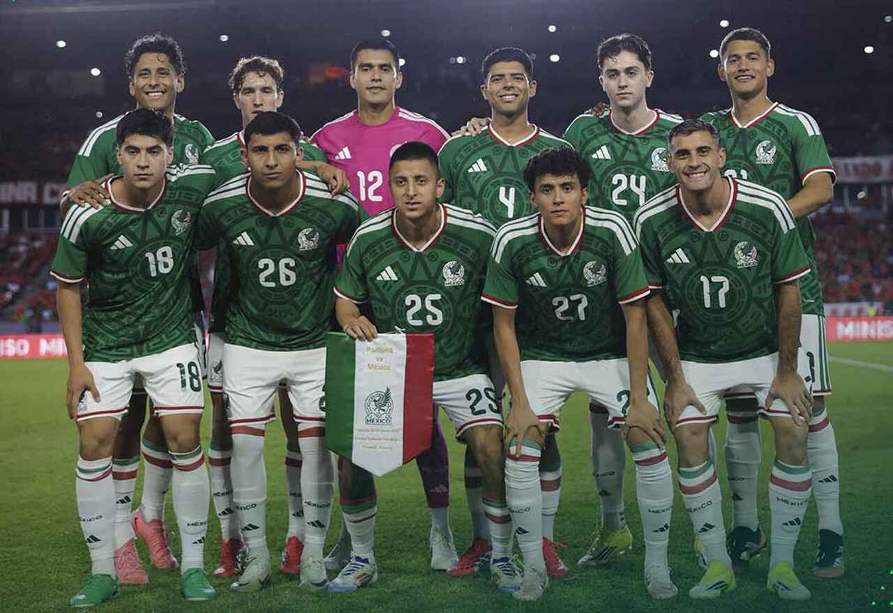 Com Ochoa, México divulga lista de convocados para a Copa do Mundo Com Ochoa, México divulga lista de convocados para a Copa do Mundo